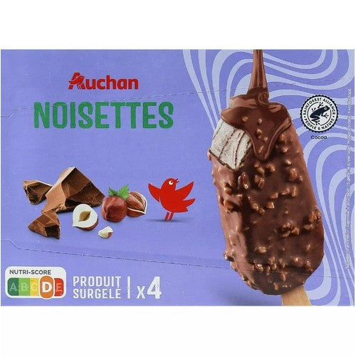 Lody na patyku w polewie czekoladowej z orzechami włoskimi Auchan 280 g